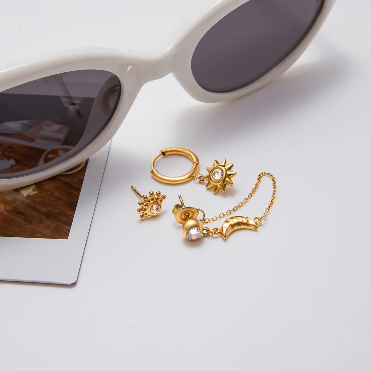Set Zirconia Sun Hammered Design Stud Earrings