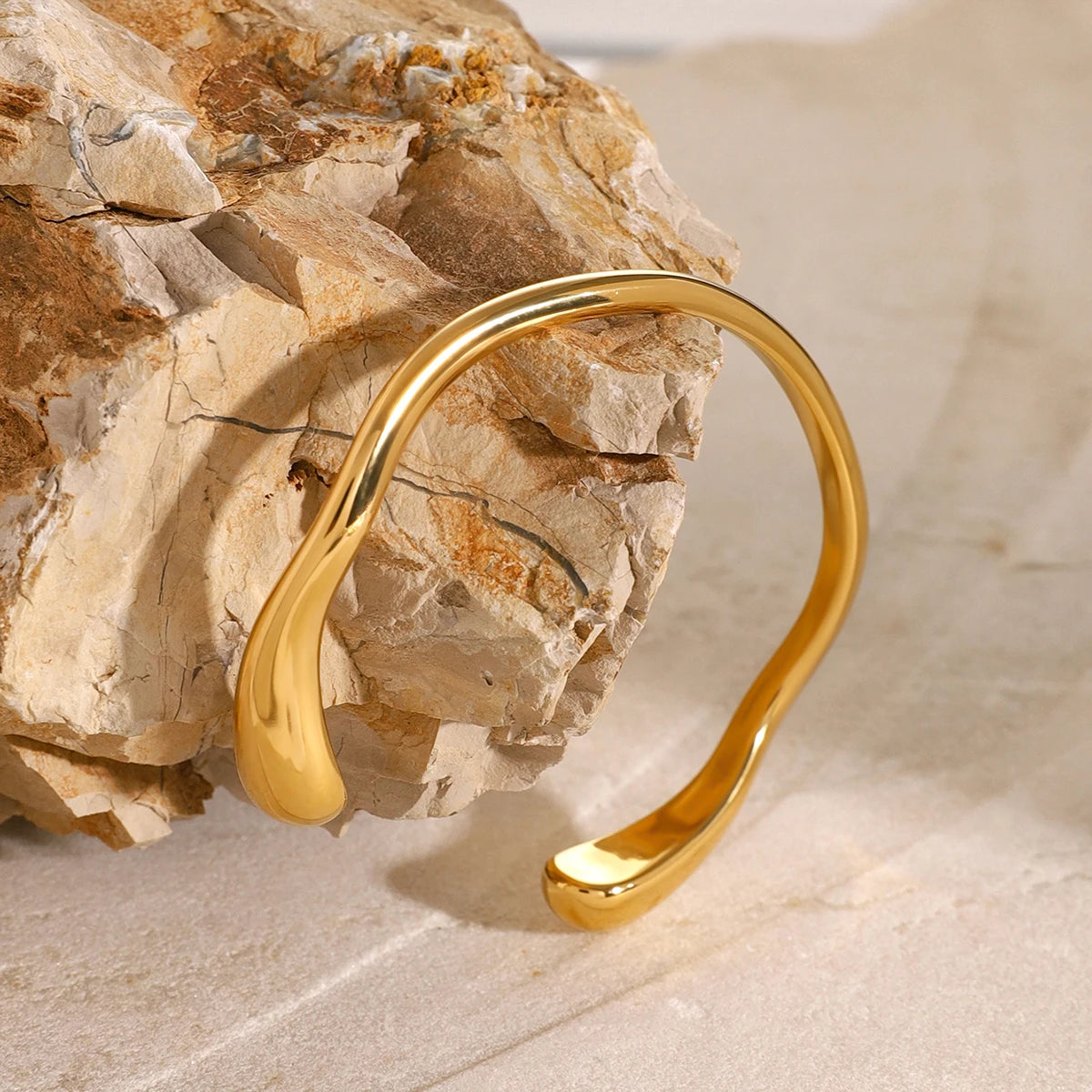 Molta – evokes molten metal shaping