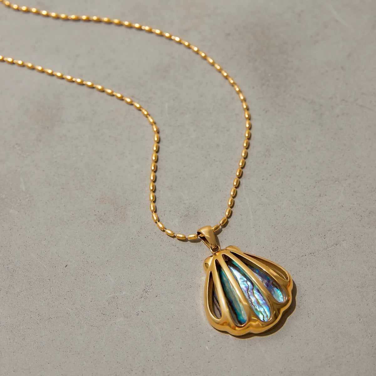 Sunbeam Collar – Radiance of sunshine Pendant Necklace