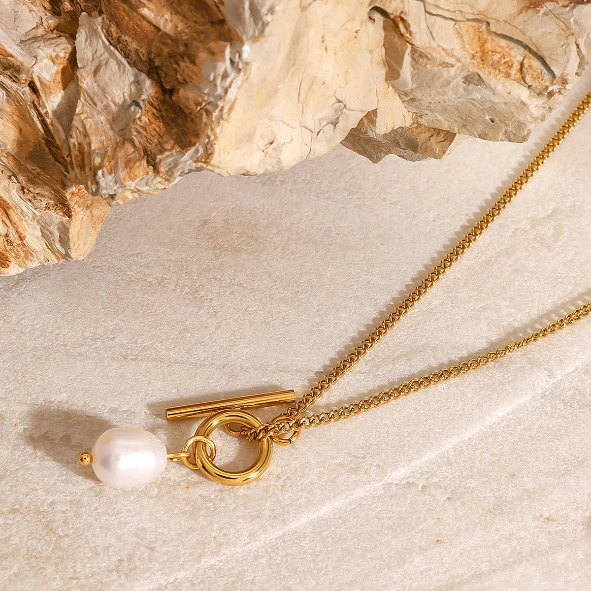 Minimalist Pearl Pendant Necklace
