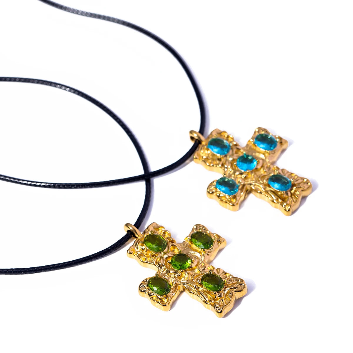 Three-dimensional Inlaid zirconia Cross Pendant