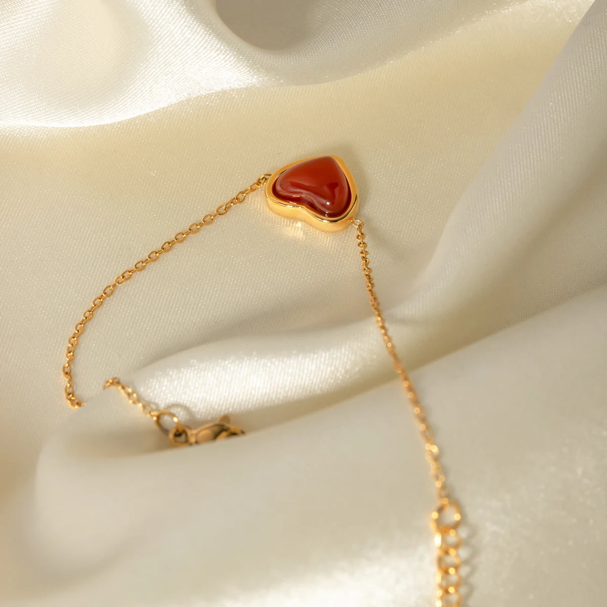 Inlaid Red Agate Heart Bracelet