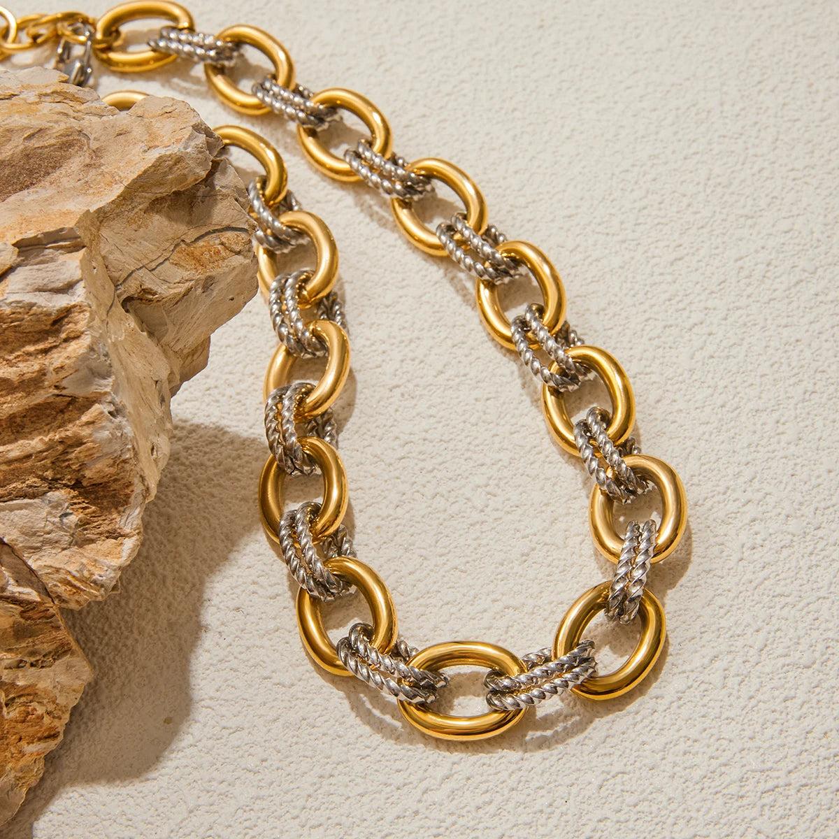 Two Color Design Necklace