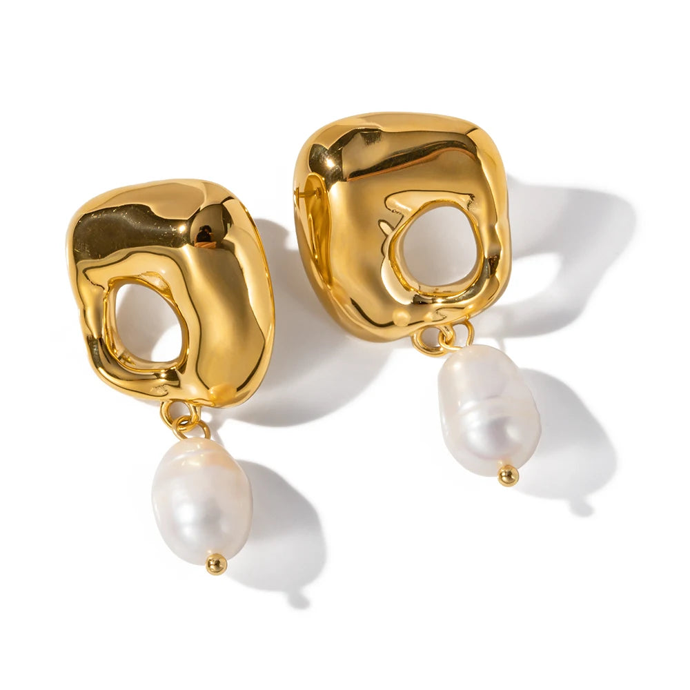Freshwater Pearl Drop Earrings